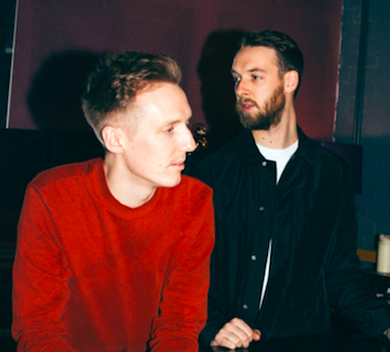 HONNE: LOVE ME/LOVE ME NOT